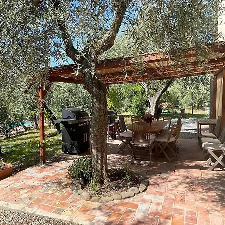 Vakantiehuis Belvilla By Oyo Rose Cecina (Pistoia)